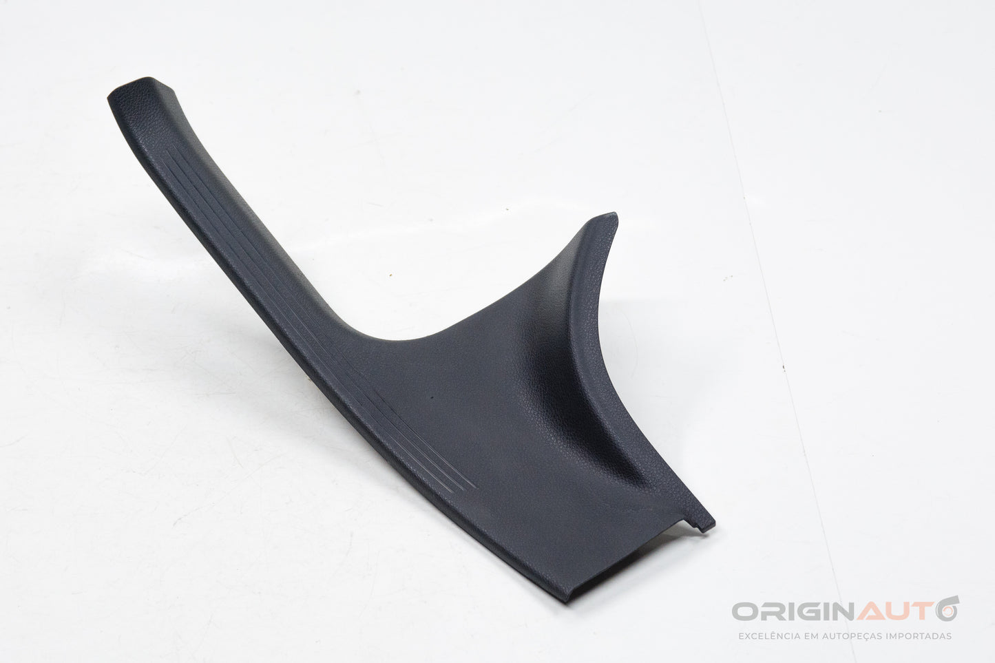 Soleira Traseira Esquerda Mercedes C200 W205 2019 A2056860136