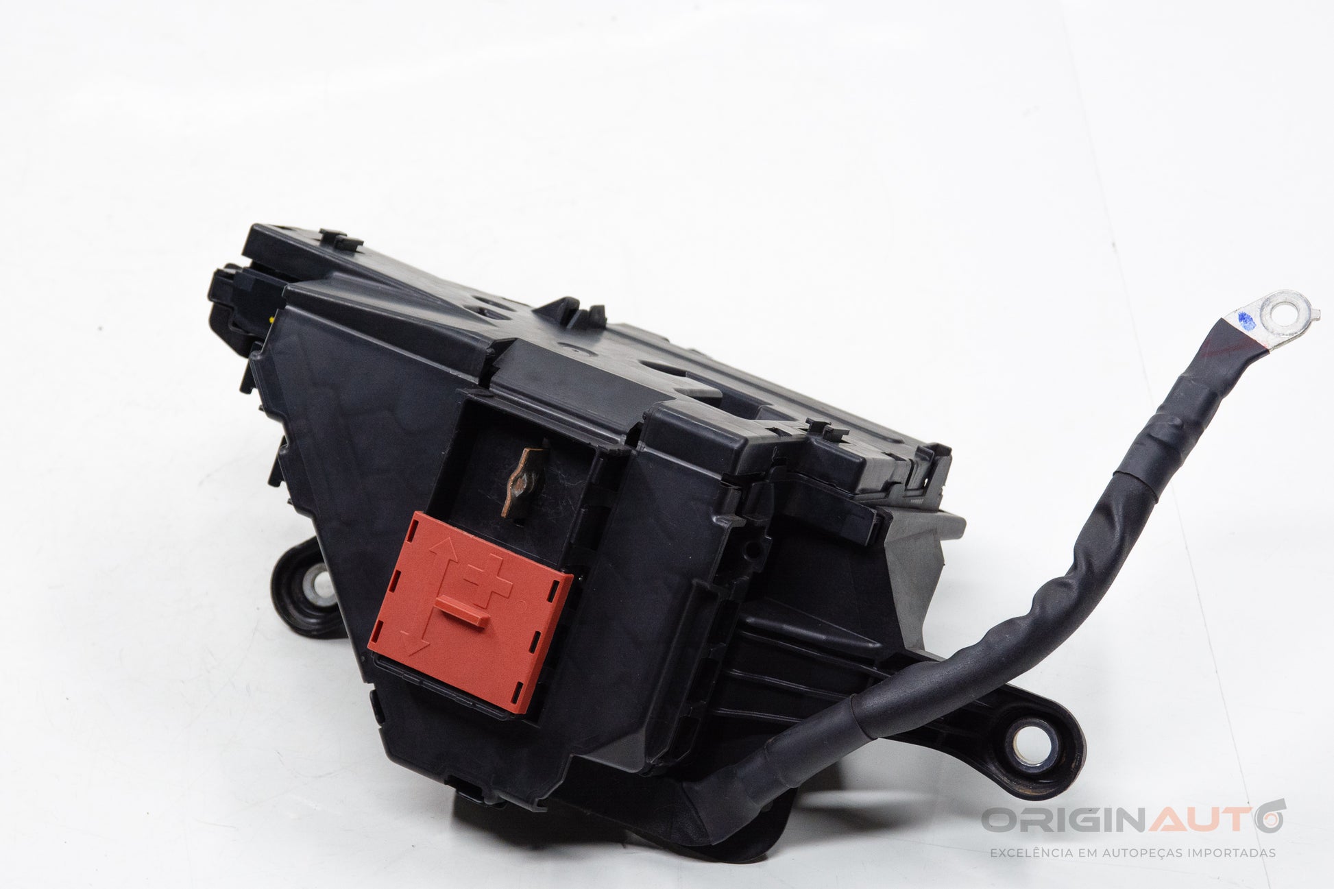 Caixa Fusiveis Interna Mercedes C200 W205 2019 A2055408095