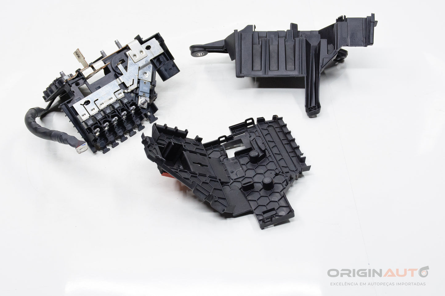 Caixa Fusiveis Interna Mercedes C200 W205 2019 A2055408095