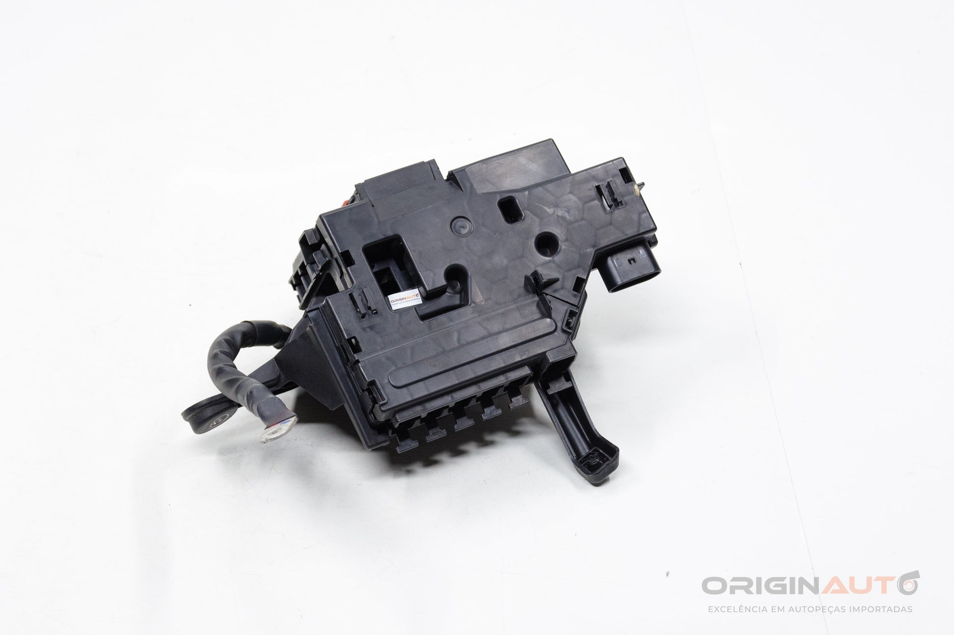 Caixa Fusiveis Interna Mercedes C200 W205 2019 A2055408095