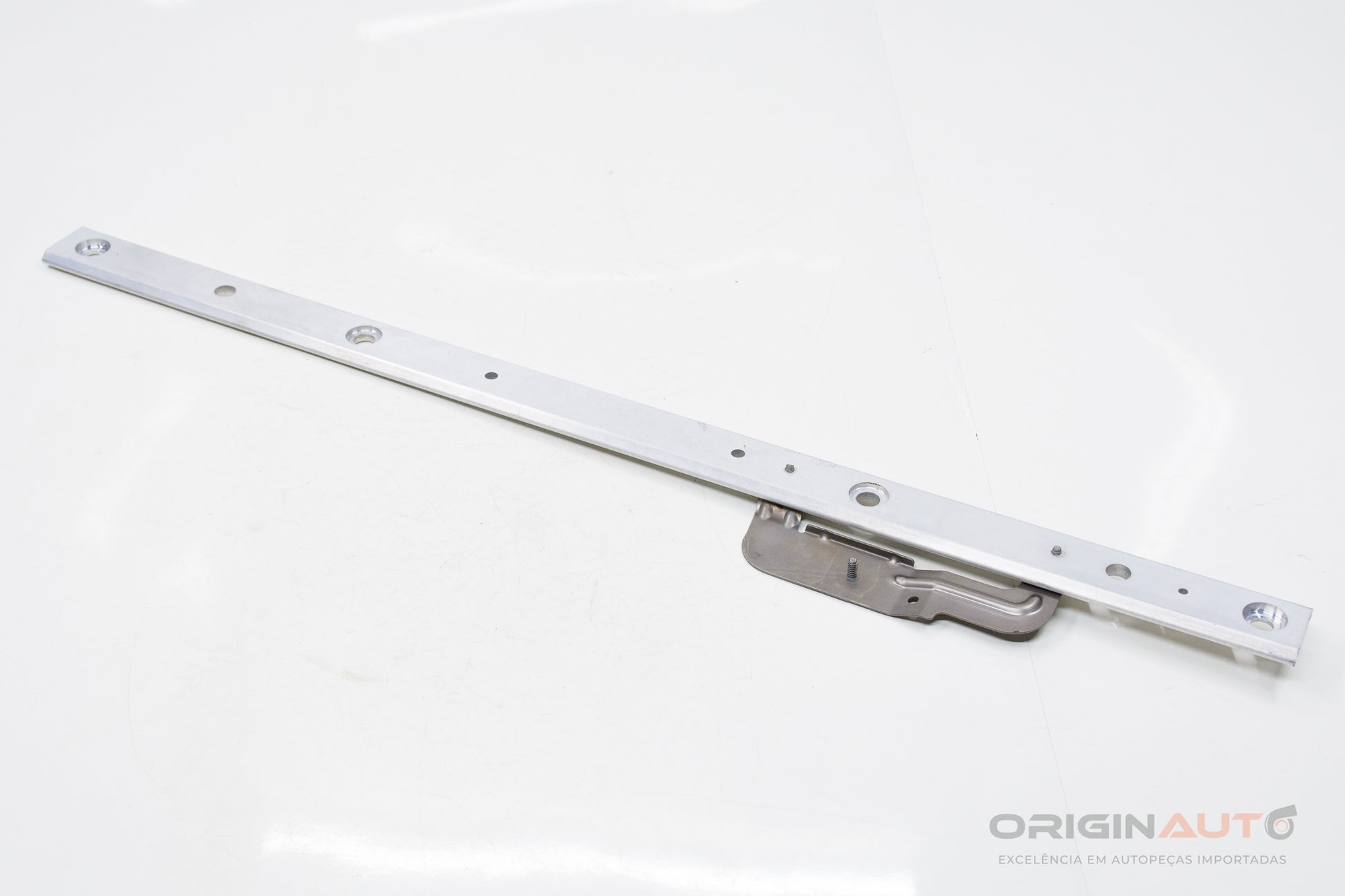 Travessa Assoalho Motor Mercedes C200 W205 2019 A2136195000