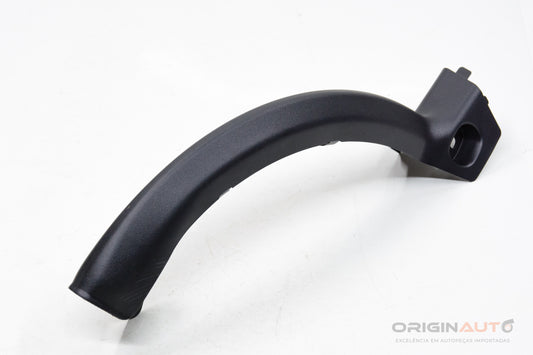 Moldura Dobradica Tampa Traseira Direita Mercedes C200 W205 2019 A2058212400