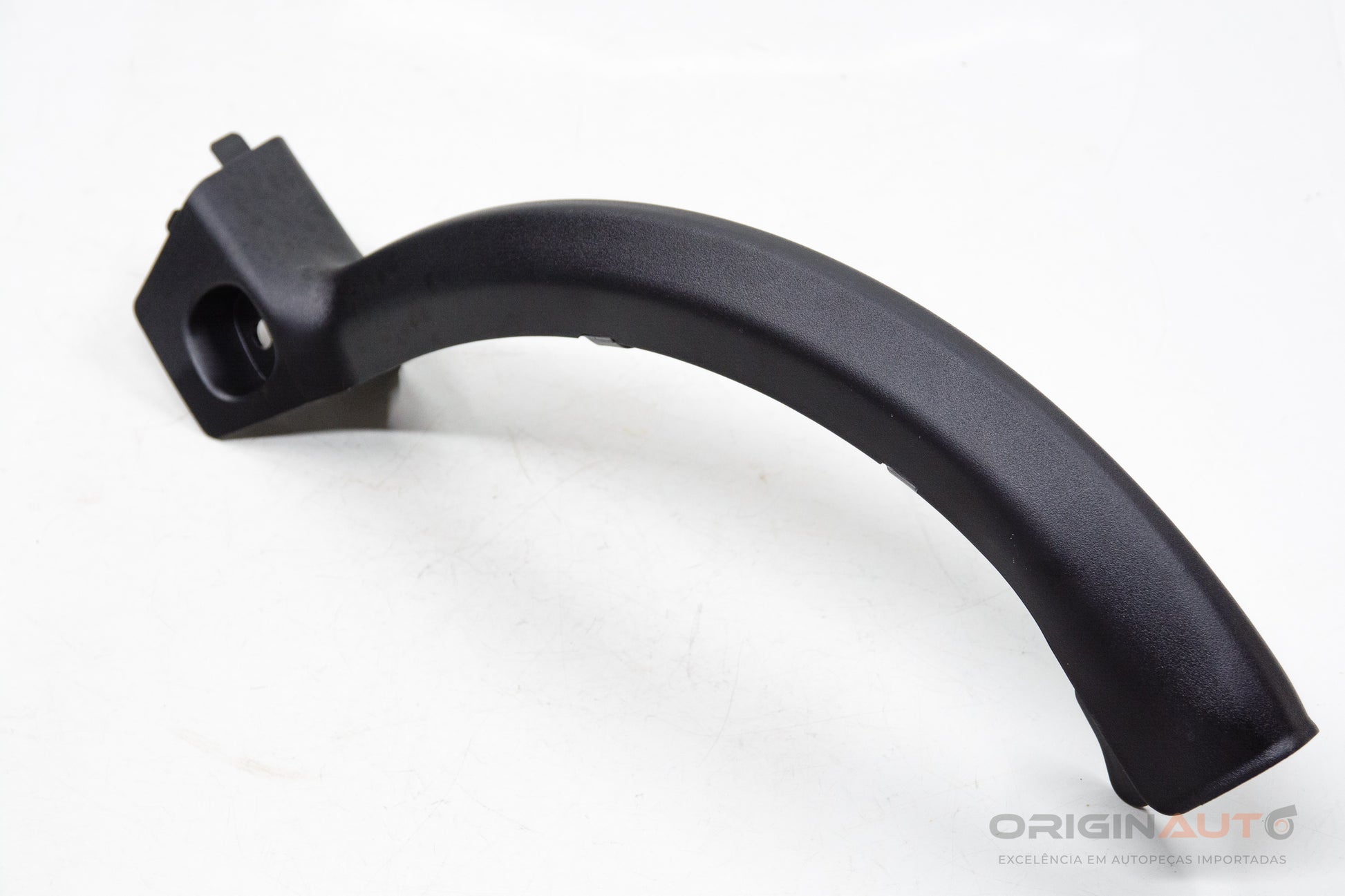 Moldura Dobradica Tampa Traseira Esquerda C200 W205 2019 A2058212300