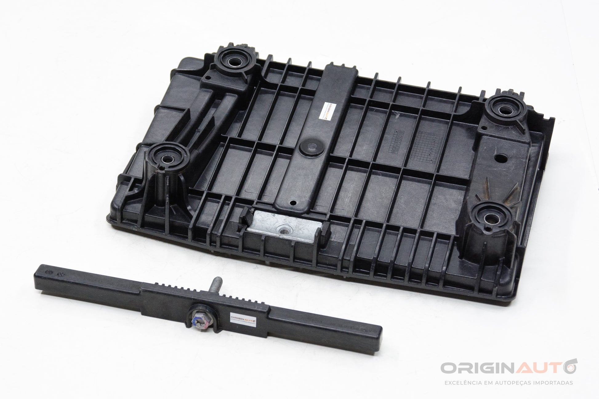 Suporte Bateria Mercedes C200 W205 2019 A2056201302