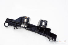 Guia Parachoque Traseiro Direito Mercedes C200 W205 2019 A2058850465