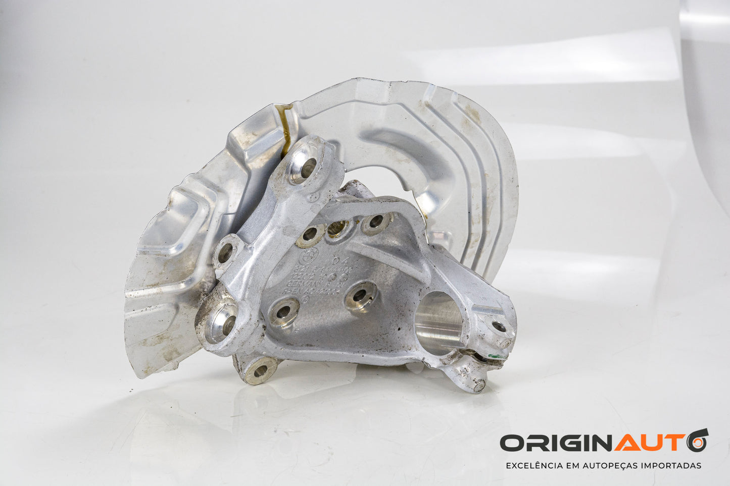 Montante Defletor Dianteiro Direito Bmw 335I E90 2010 6764444