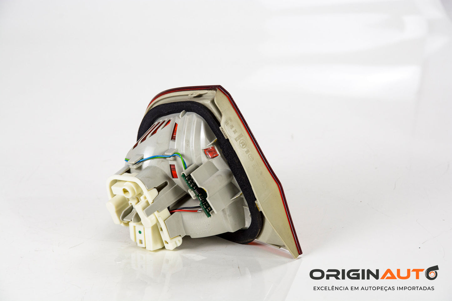 Lanterna Tampa Traseira Direita Bmw 335I 2010 7154156