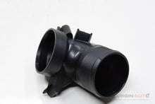 Duto Intercooler Esquerdo Mercedes C200 W205 2019 A2640980200