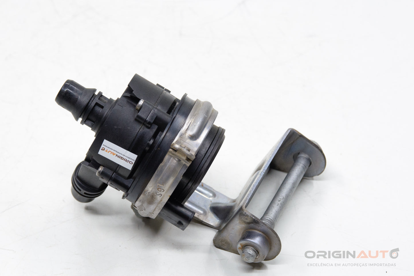 Bomba Agua Auxiliar Mercedes C200 W205 2019 A0005000900