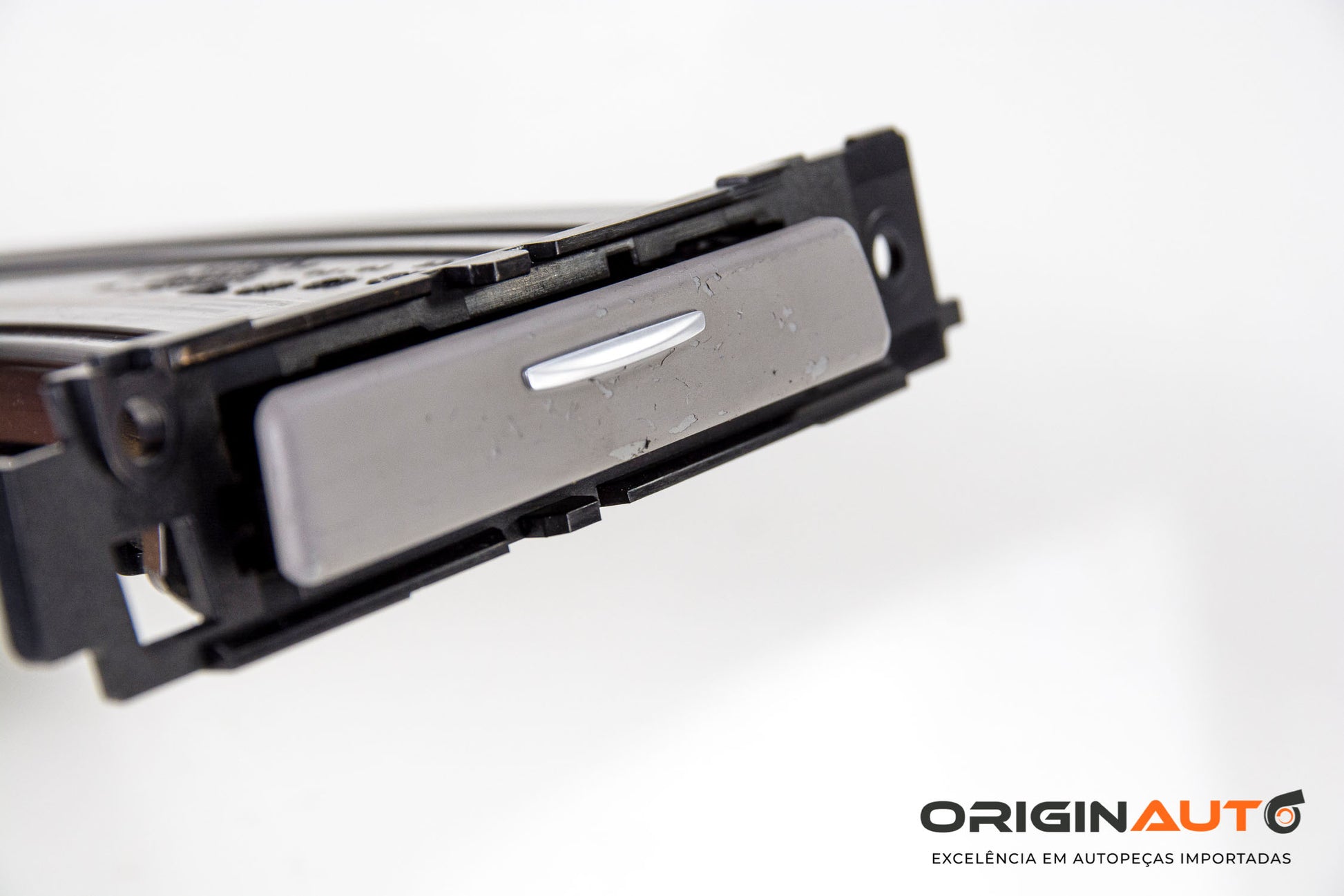 Porta Copo Esquerdo Bmw 335I 2010 7127406 9173465 Detalhe