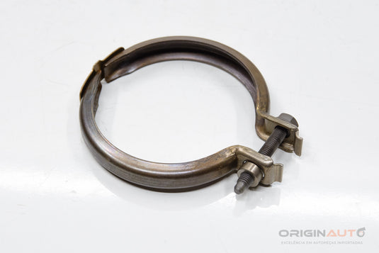 Abracadeira Catalisador Mercedes C200 W205 2019 A0009953633