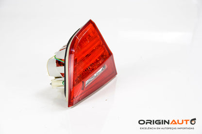 Lanterna Tampa Traseira Esquerda Bmw 335I 2010 7154155