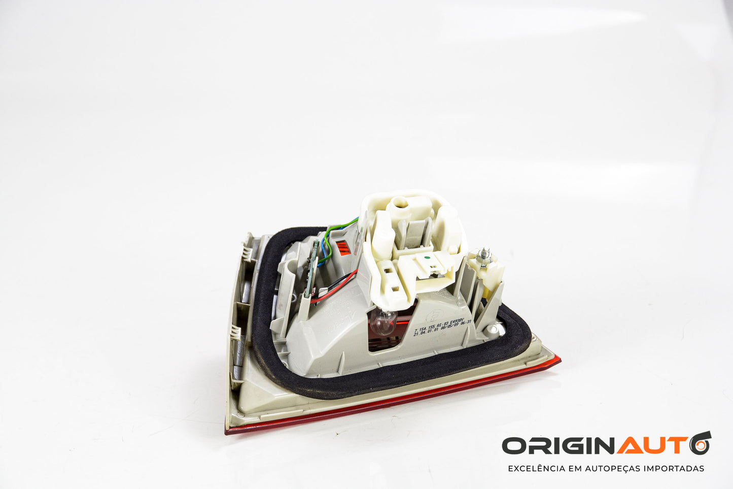 Lanterna Tampa Traseira Esquerda Bmw 335I 2010 7154155