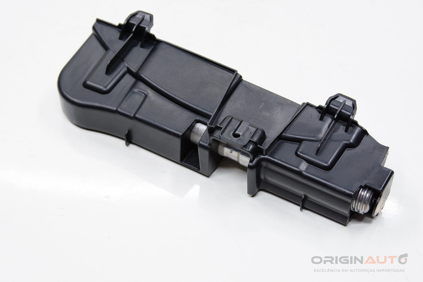 Olhal Gancho Reboque Mercedes C200 W205 2019 A2058002214