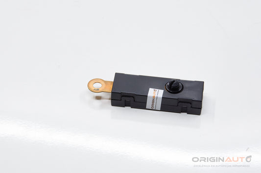 Antena Keyless Coluna C Direita Mercedes C200 W205 2019 A1568200089