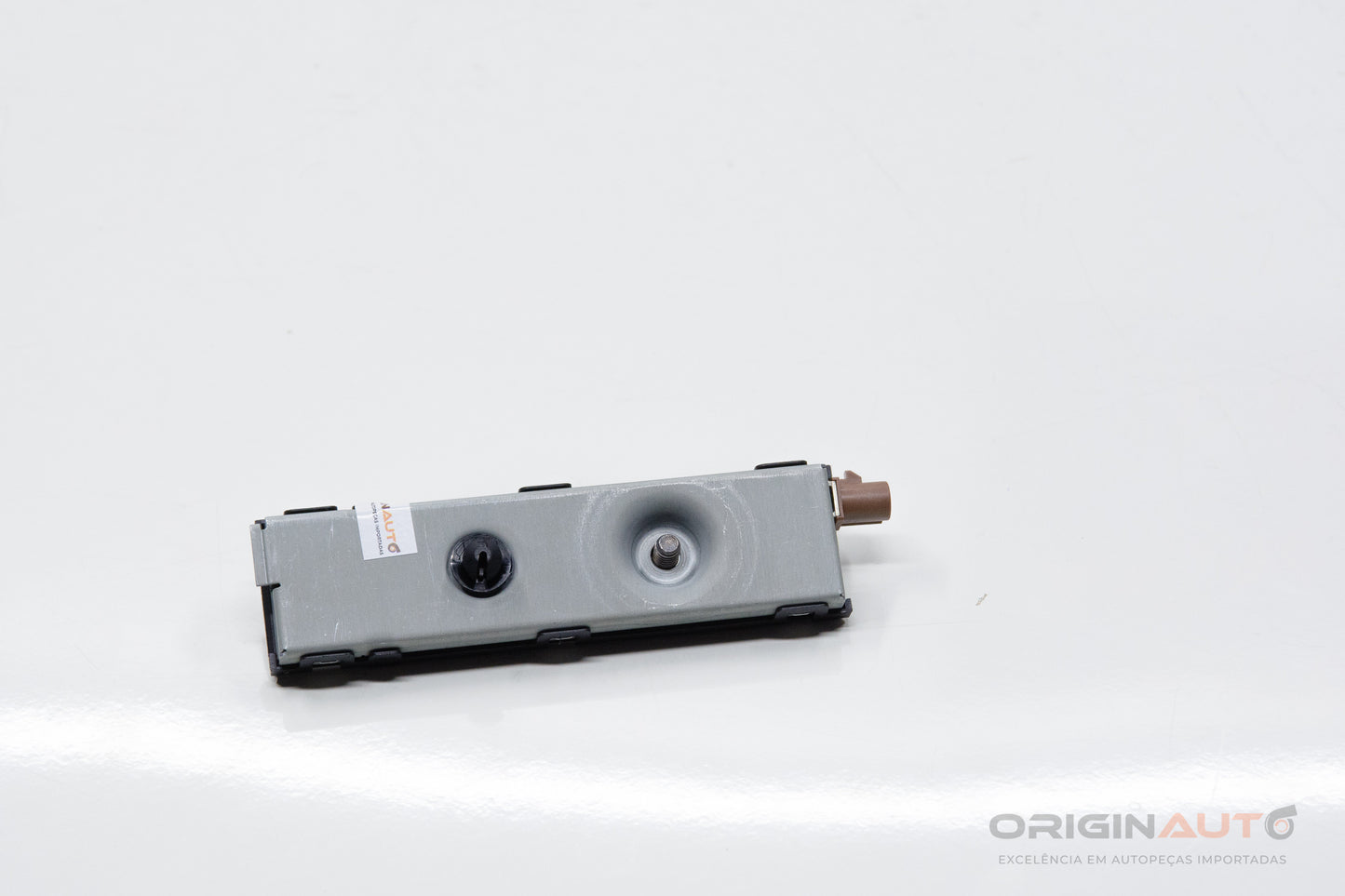 Antena Keyless Coluna C Inf Esq Mercedes C200 W205 2019 A2139056600