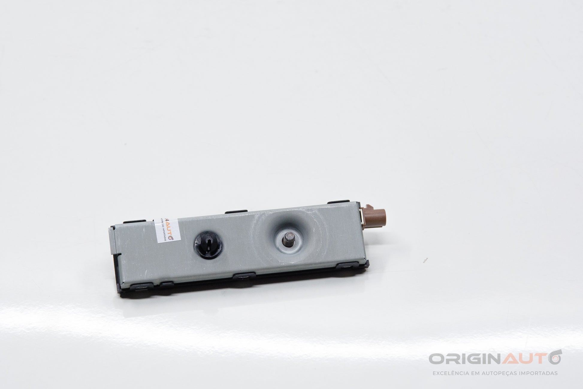 Antena Keyless Coluna C Inf Esq Mercedes C200 W205 2019 A2139056600