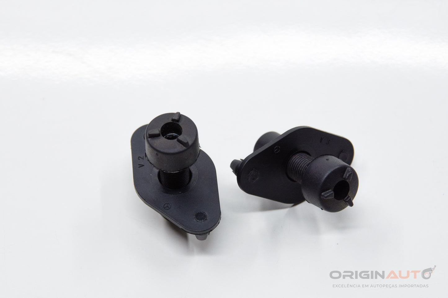 Par Batente Porta Malas Mercedes C200 W205 2019 A2057500089