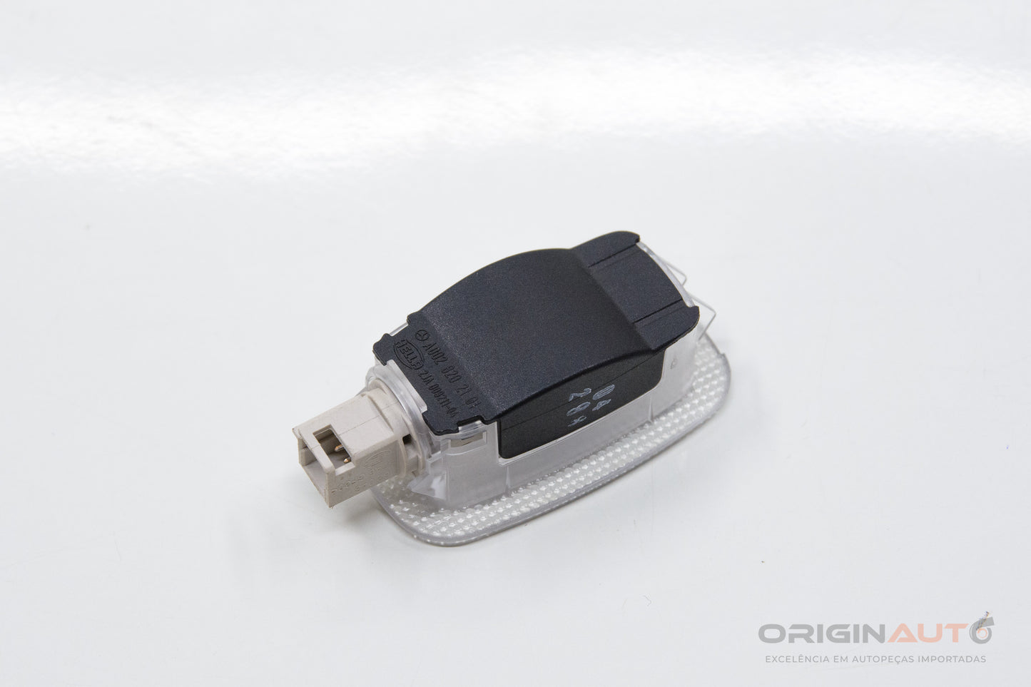 Luz Painel Inferior Mercedes C200 W205 2019 A0028202101