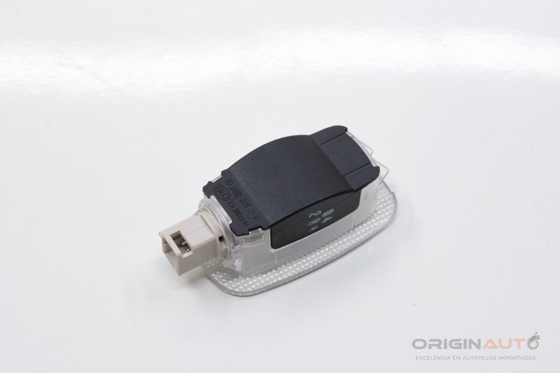 Luz Painel Inferior Mercedes C200 W205 2019 A0028202101