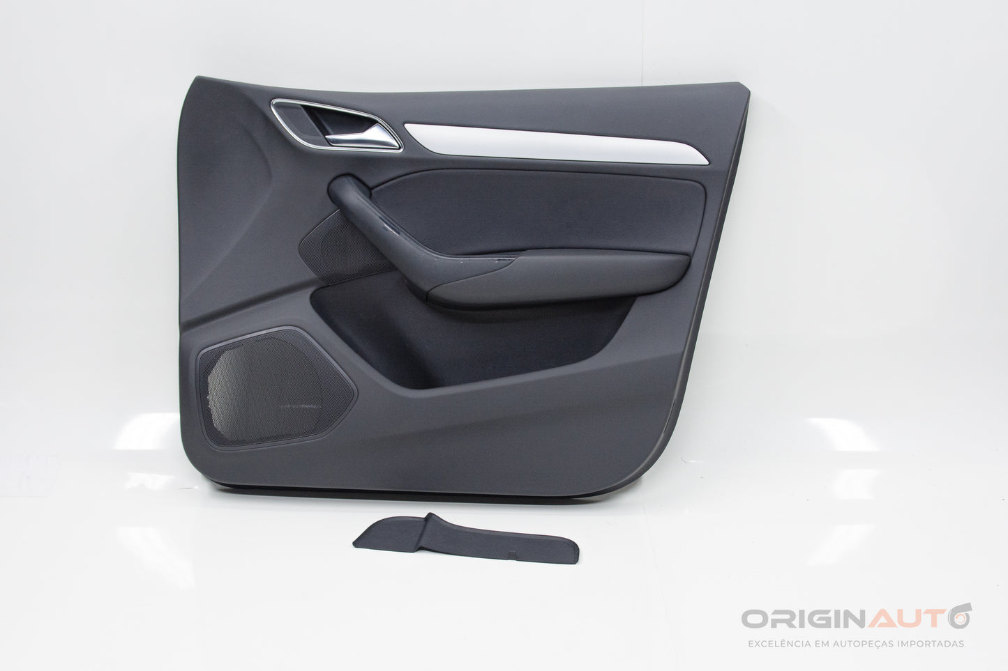 Forro Porta Dianteiro Direito Audi Q3 8U 2.0 180Cv Quattro 8U0867104B