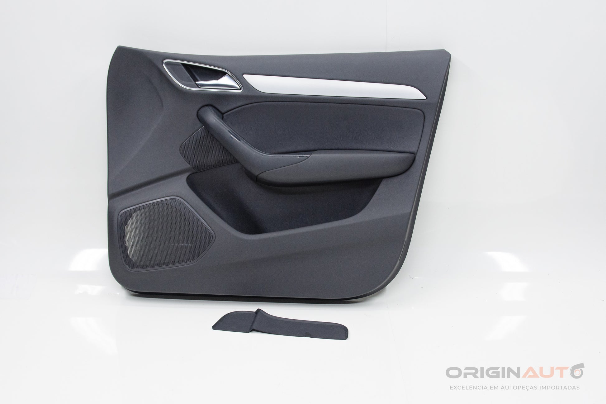 Forro Porta Dianteiro Direito Audi Q3 8U 2.0 180Cv Quattro 8U0867104B