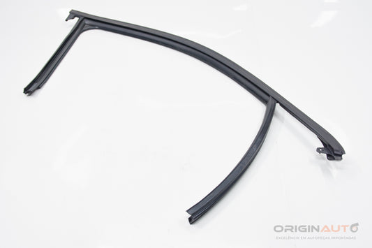 Canaleta Vidro Dianteiro Direito Audi Q3 8U 2.0 180Cv Quattro 8U0837440A