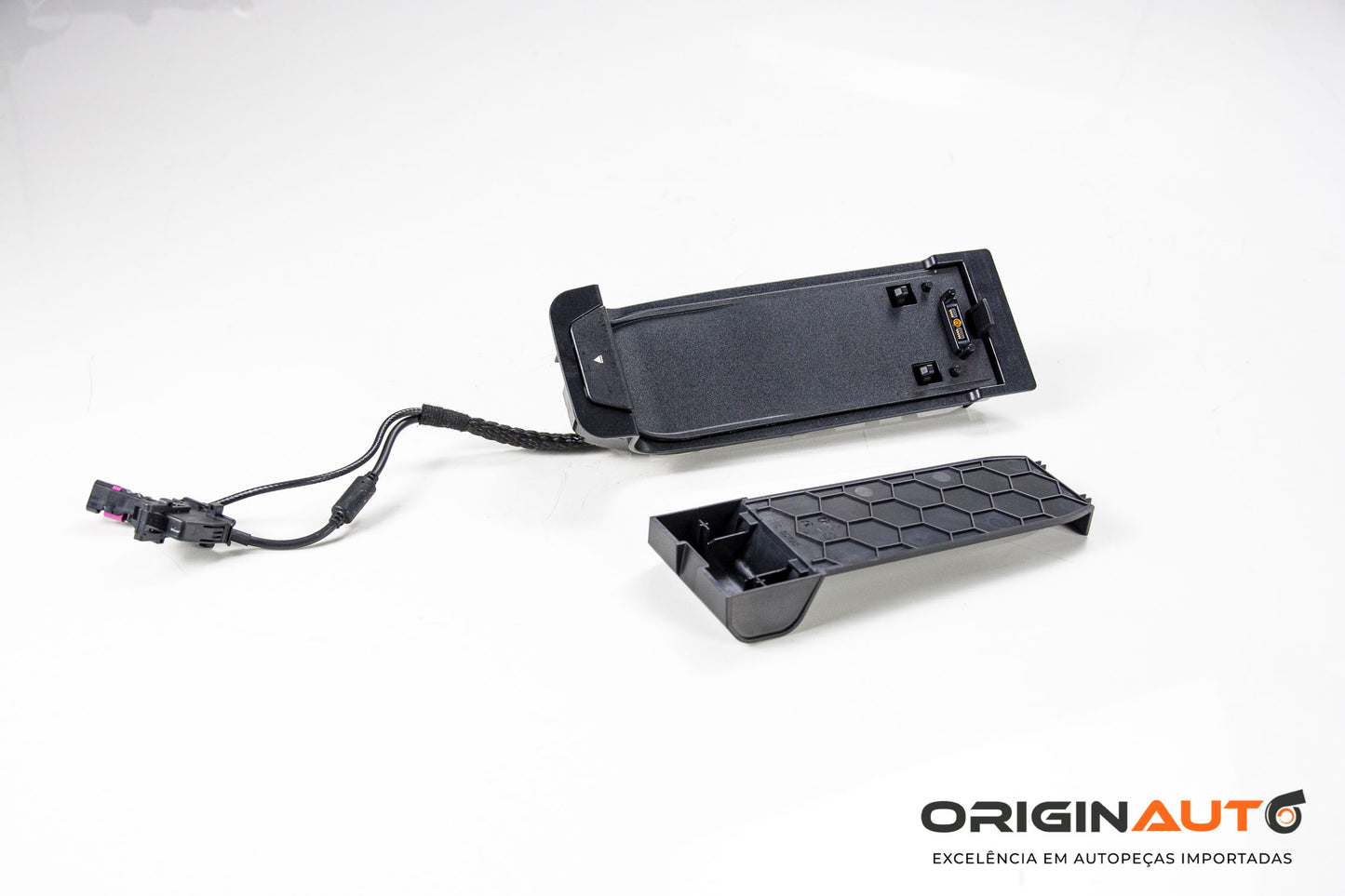 Carregador De Celular Bmw 335I E90 2010 7118054 9160935