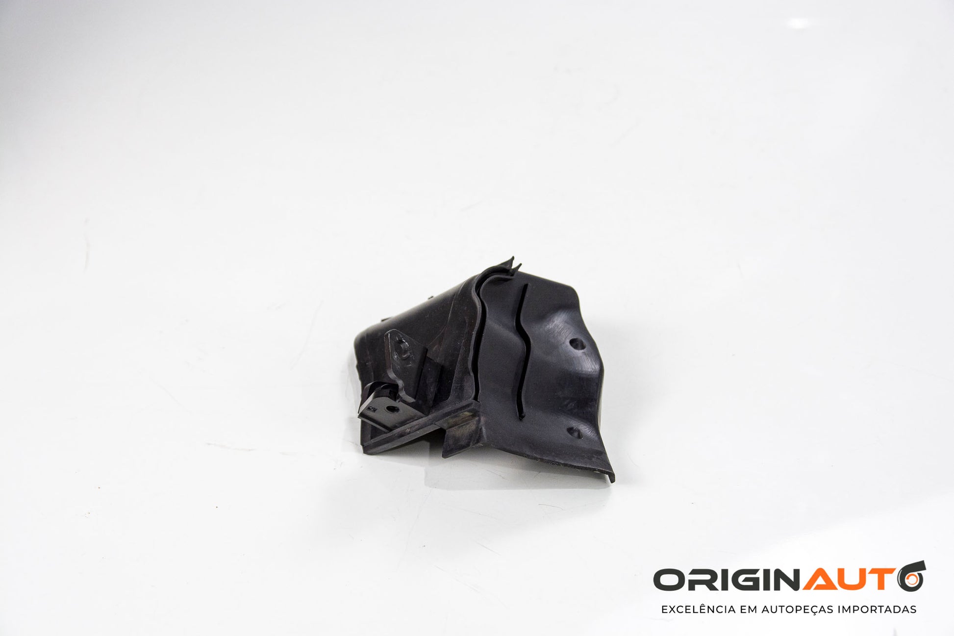 Acabamento Dreno De Agua Dianteiro Direito Bmw 335I E90 2010 6940856