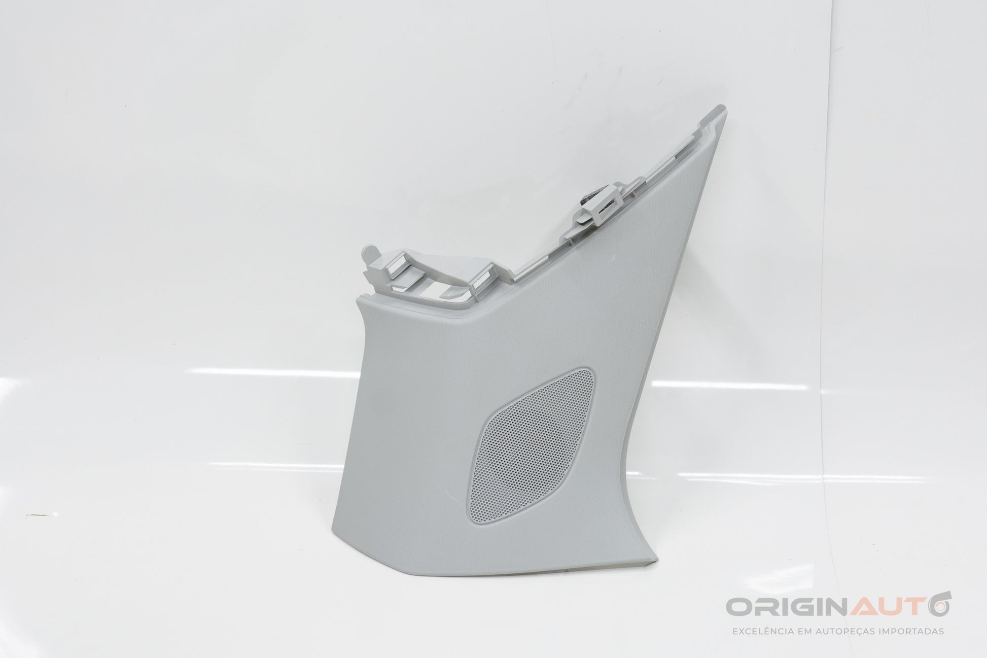 Moldura Acabamento Coluna C Esquerda Audi Q3 8U 2.0 180Cv 2016 8U0867245