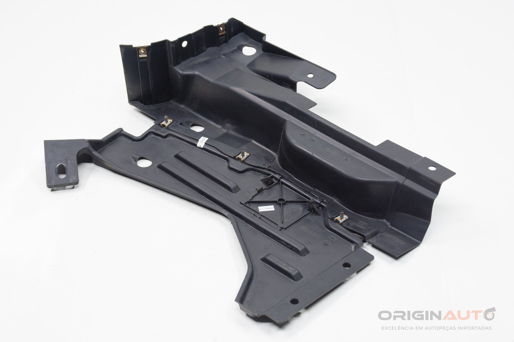 Suporte Assoalho Externo Traseiro Le Audi Q3 8U 2.0 180Cv Quattro 8U0825213