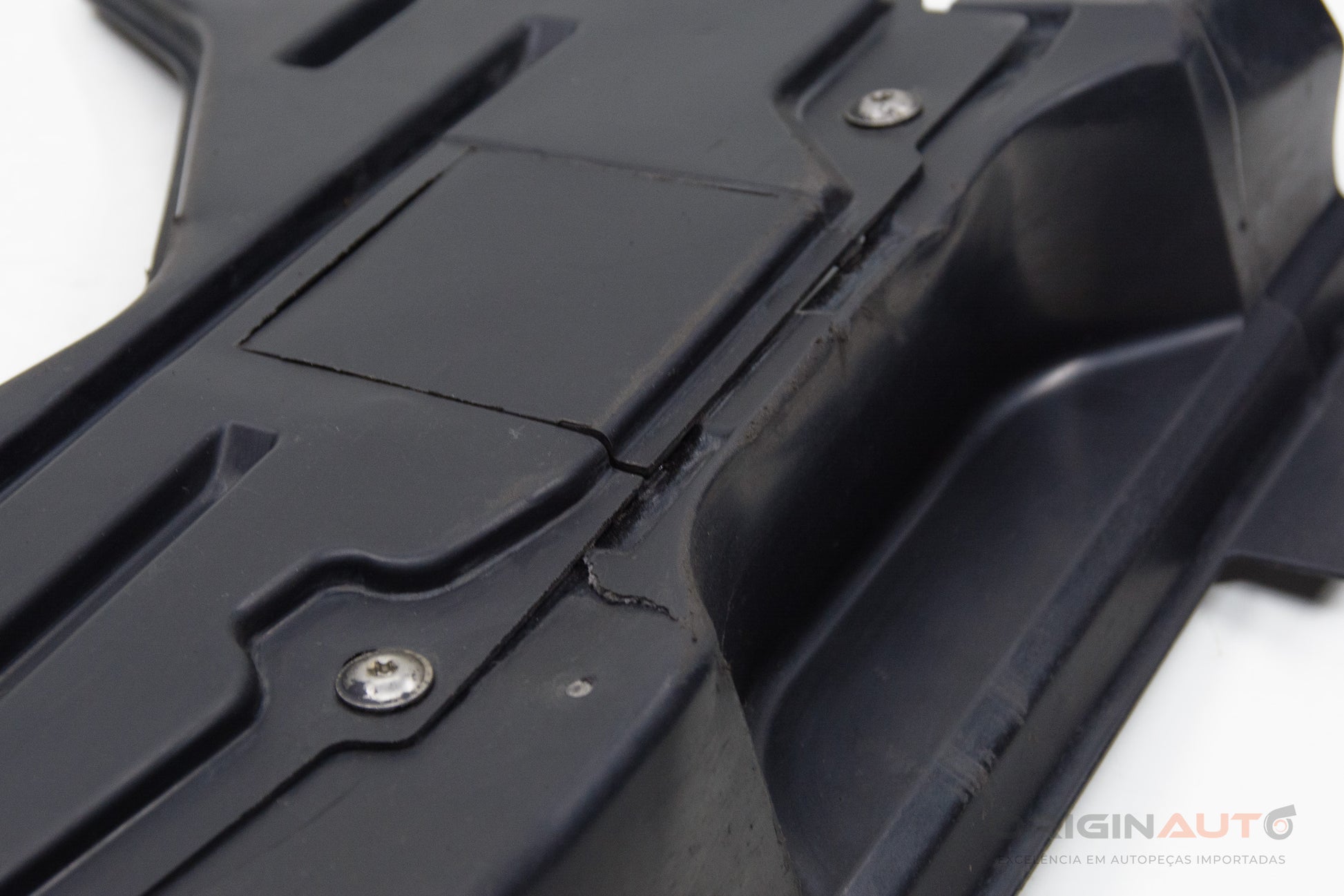 Suporte Assoalho Externo Traseiro Le Audi Q3 8U 2.0 180Cv Quattro 8U0825213