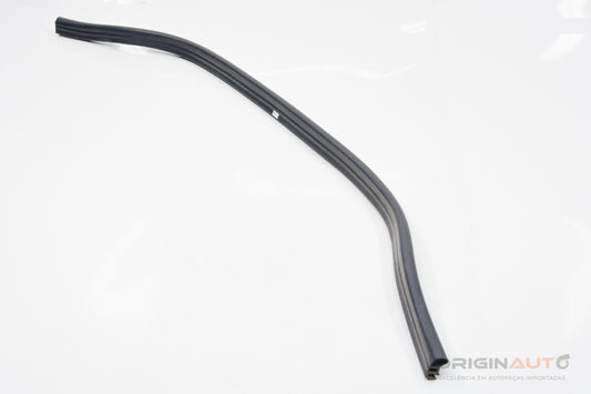 Vedacao Capo Audi Q3 8U 2.0 180Cv Quattro 2016 8U0823723A