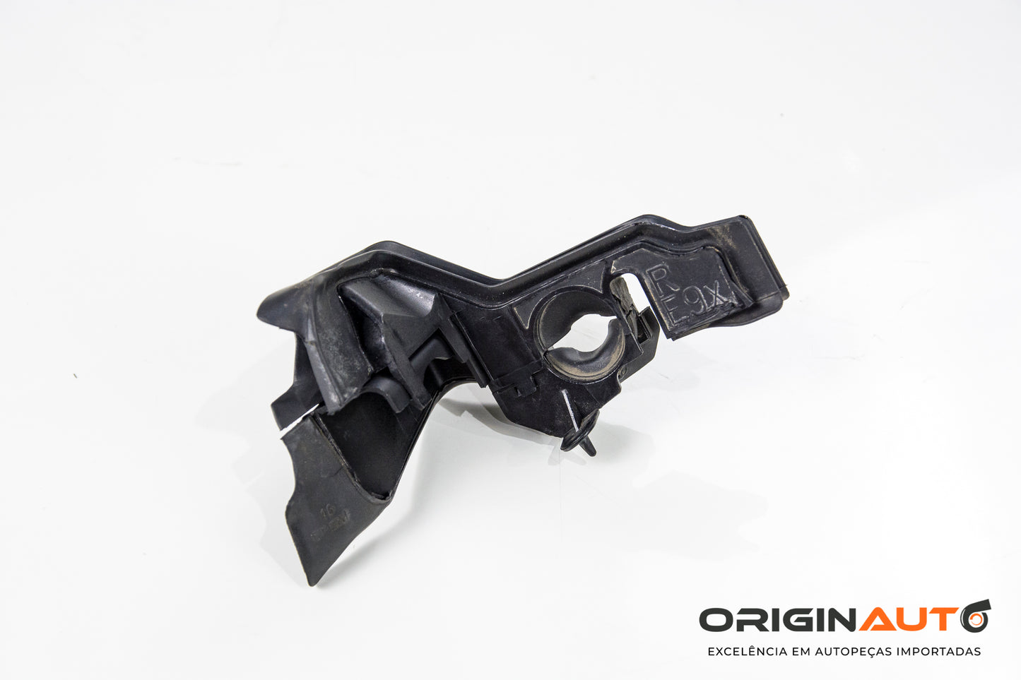 Vedacao Inferior Direita Do Capo Bmw 335I E90 2010 7124760