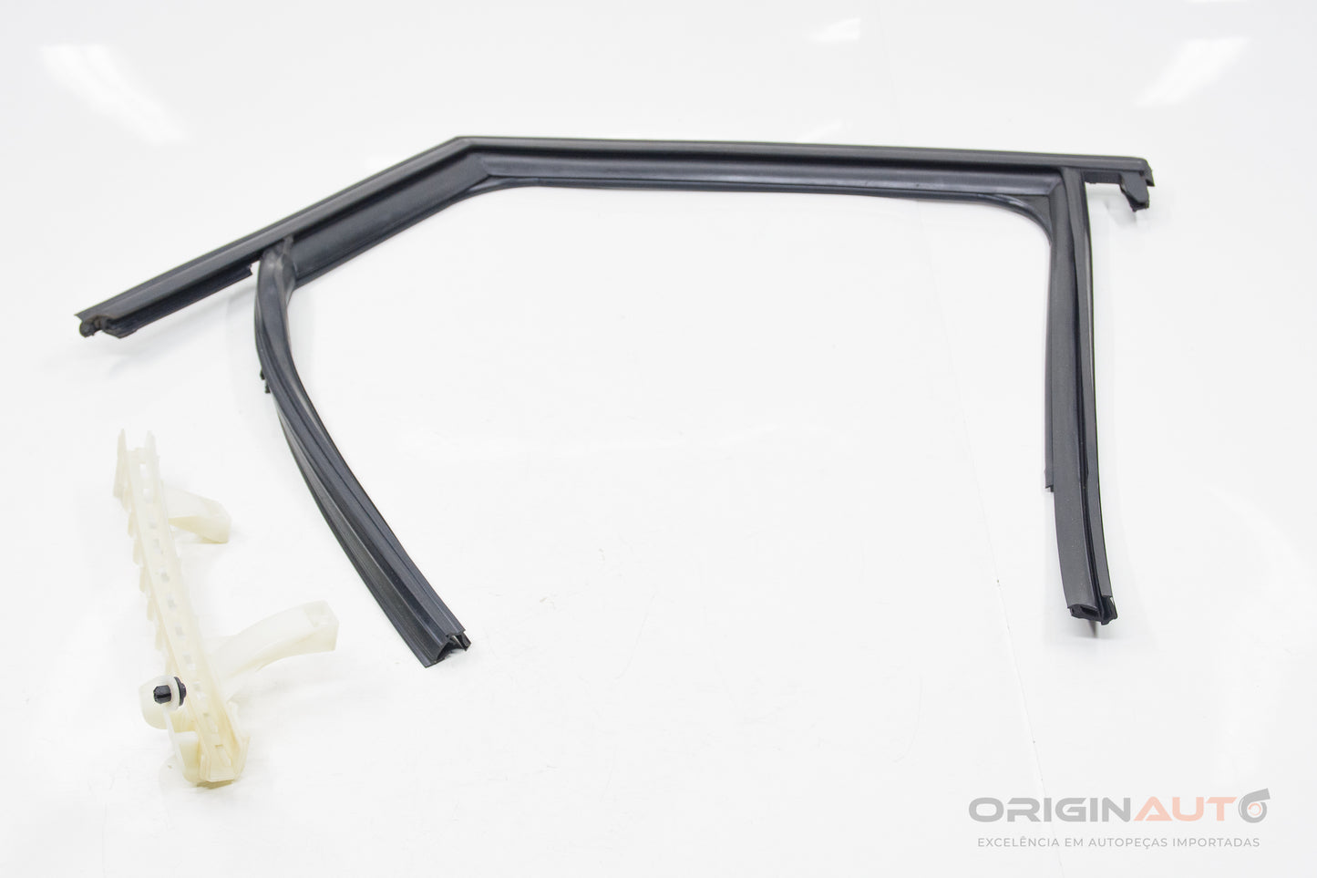 Canaleta Vidro Traseiro Direito Audi Q3 8U 2.0 180Cv Quattro 2016 8U0839440