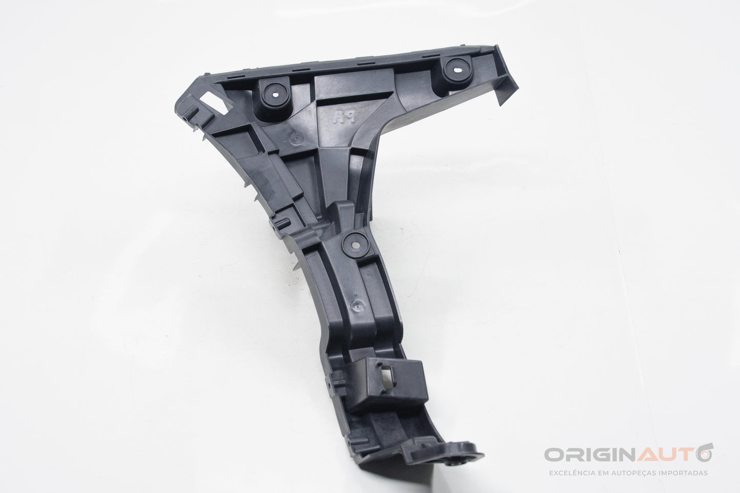 Guia Parachoque Traseiro Direito Audi Q3 8U 2.0 180Cv Quattro 8U0807454B