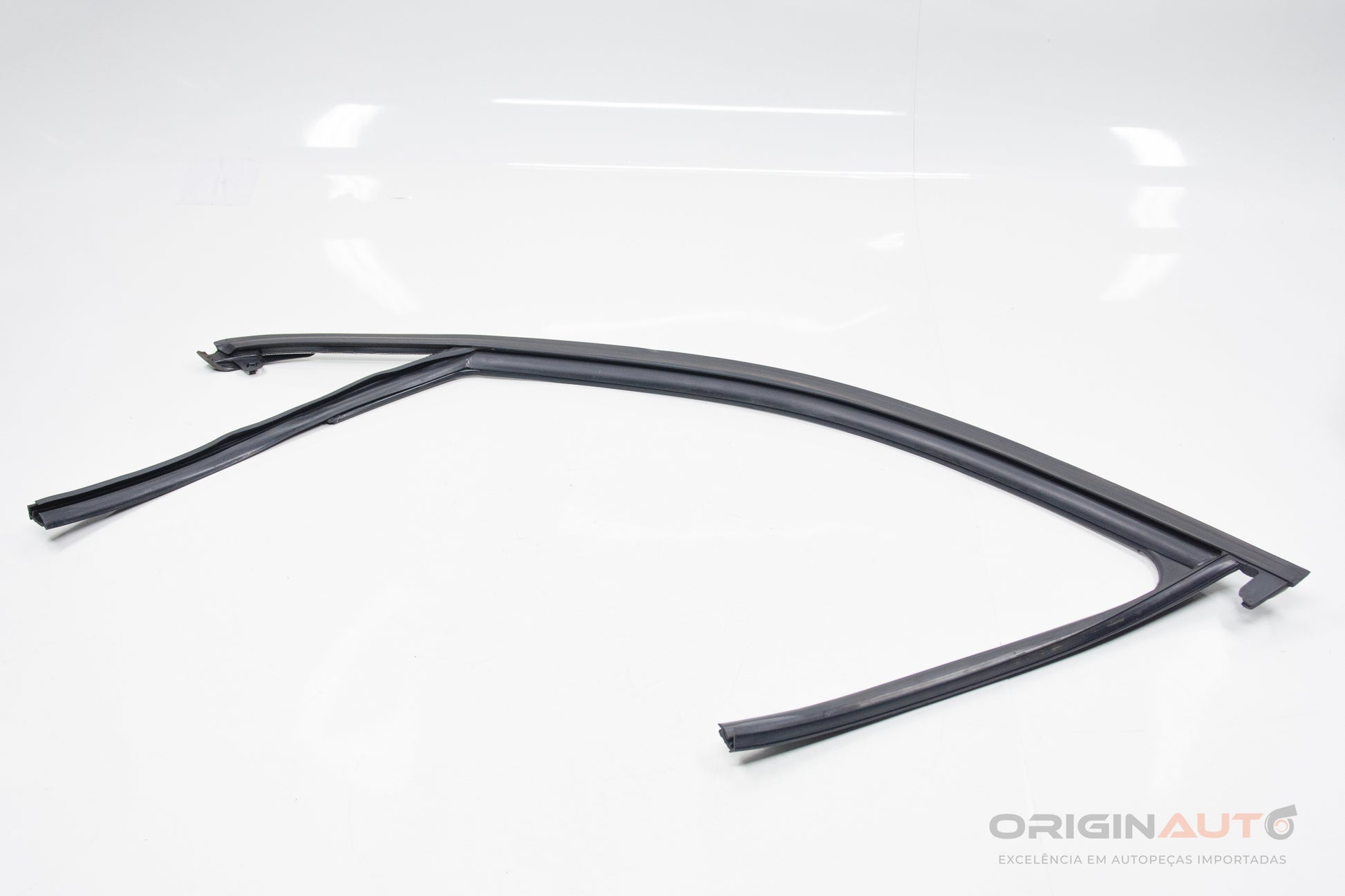 Canaleta Vidro Dianteiro Esquerdo Audi Q3 8U 2.0 180Cv Quattro 8U0837439A