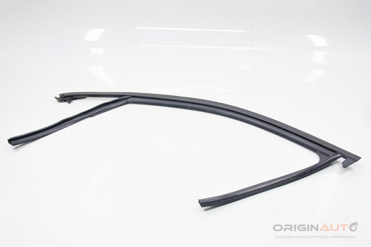 Canaleta Vidro Dianteiro Esquerdo Audi Q3 8U 2.0 180Cv Quattro 8U0837439A