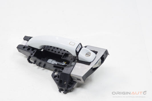 Macaneta Externa Dianteira Esquerda Audi Q3 180Cv 2016 8U1837885 8T0837205A