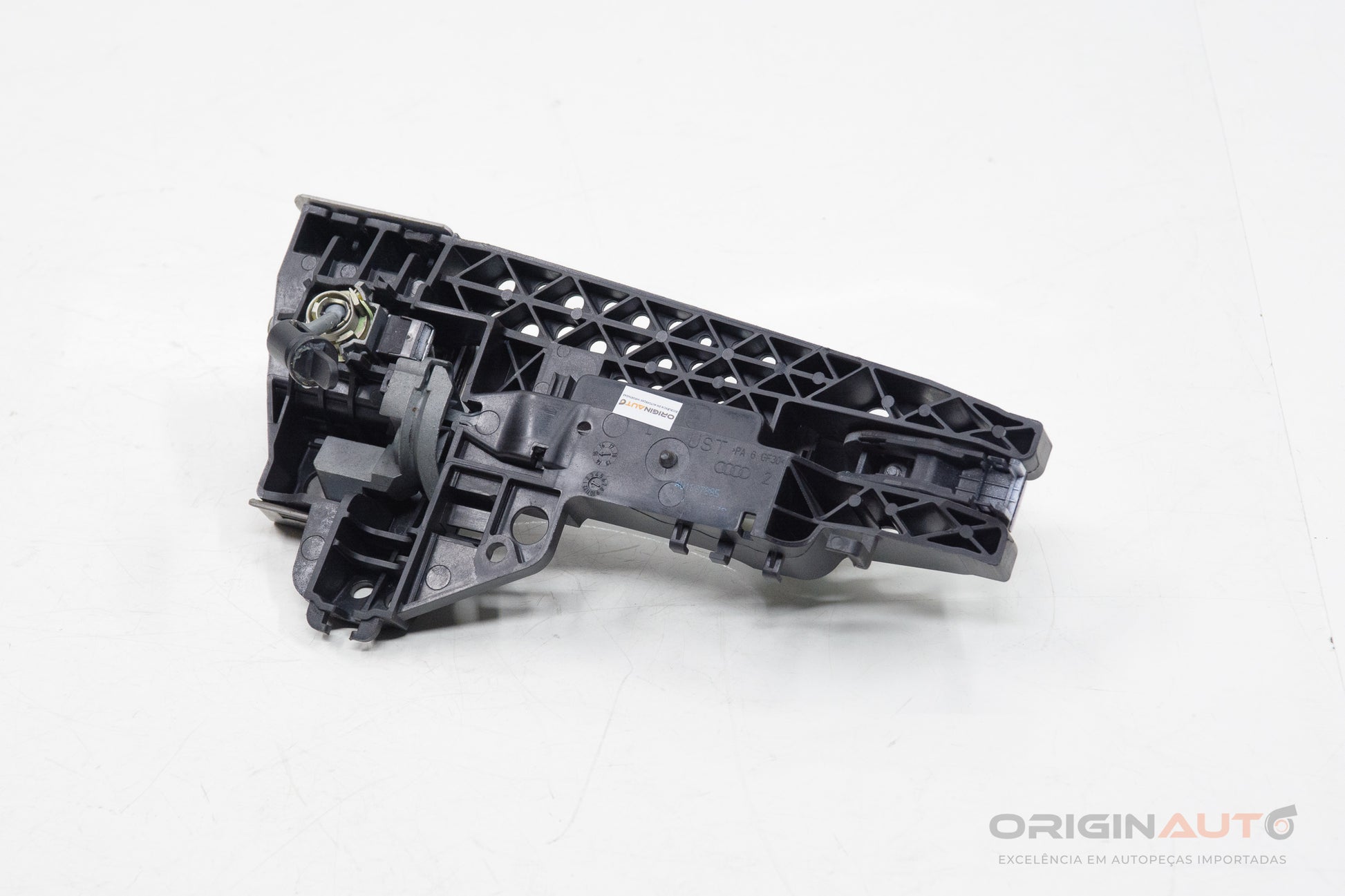 Macaneta Externa Dianteira Esquerda Audi Q3 180Cv 2016 8U1837885 8T0837205A