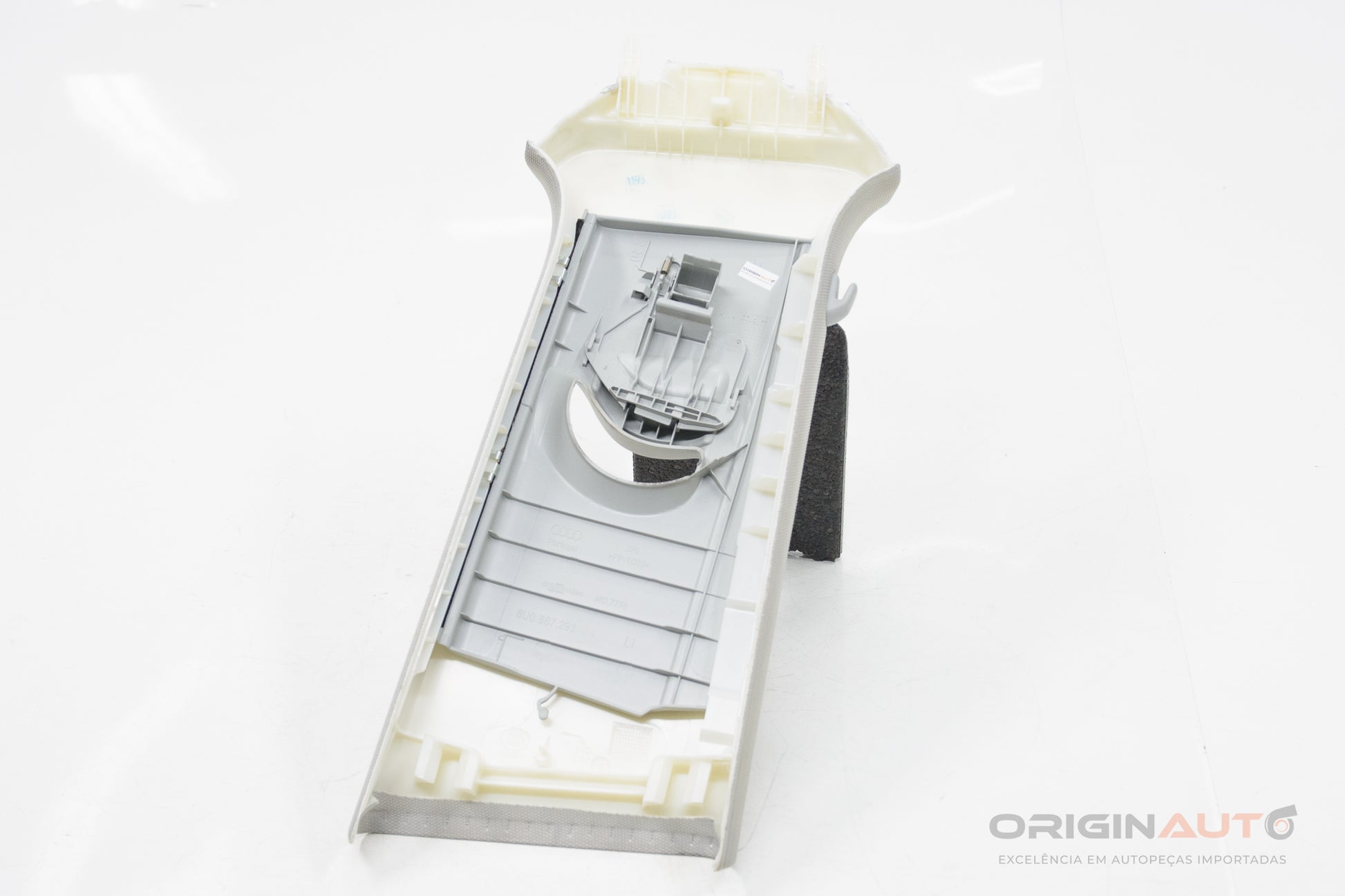 Moldura Acabamento Coluna B Esquerda Audi Q3 8U 2.0 180Cv Quattro 8U0867293