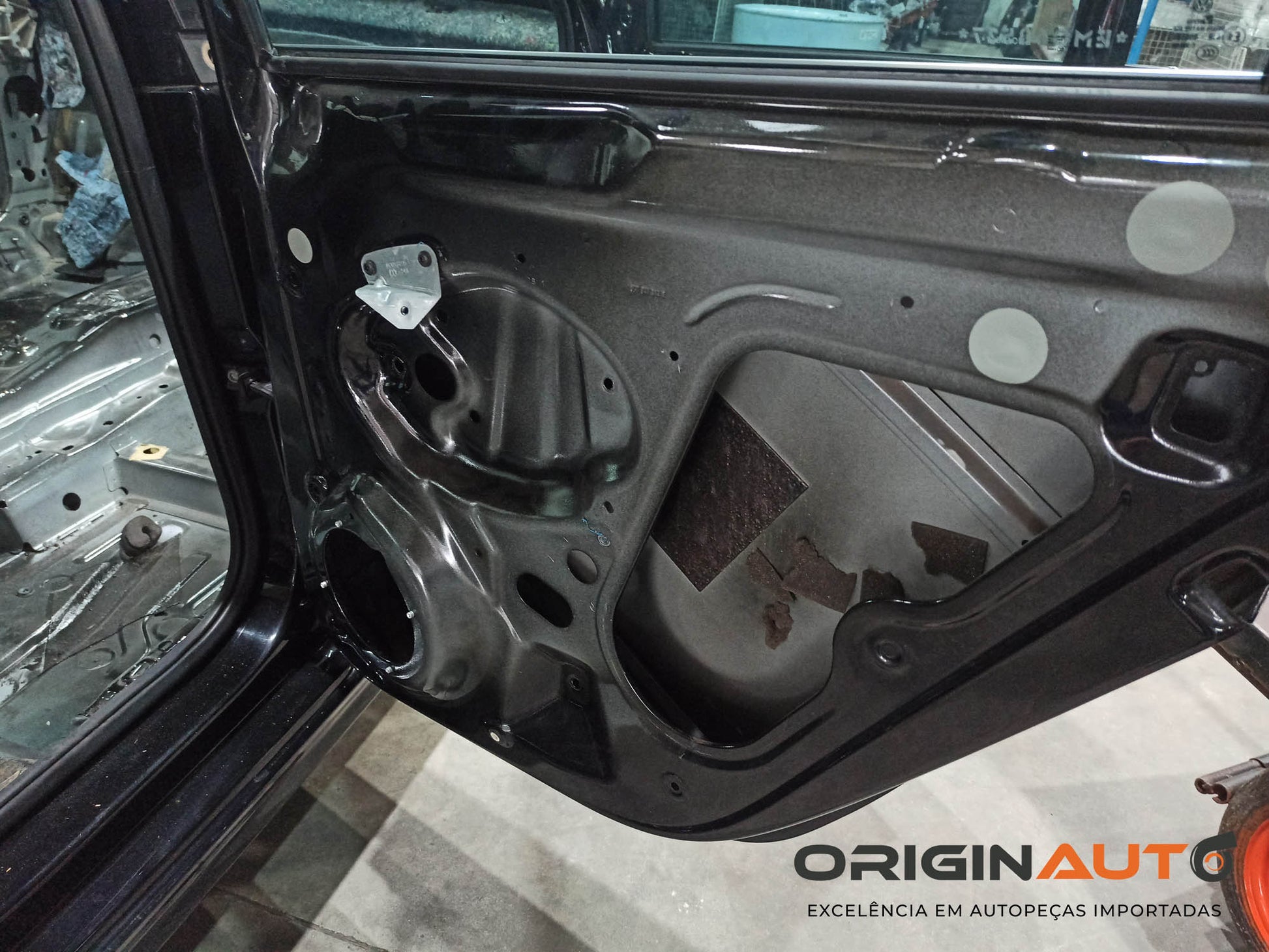 Porta Traseira Direita Volkswagen Jetta 2.0 Tsi 2014 5C6833056E