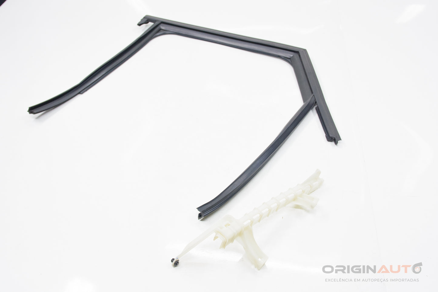 Canaleta Vidro Traseiro Esquerdo Audi Q3 8U 2.0 180Cv Quattro 8U0839439
