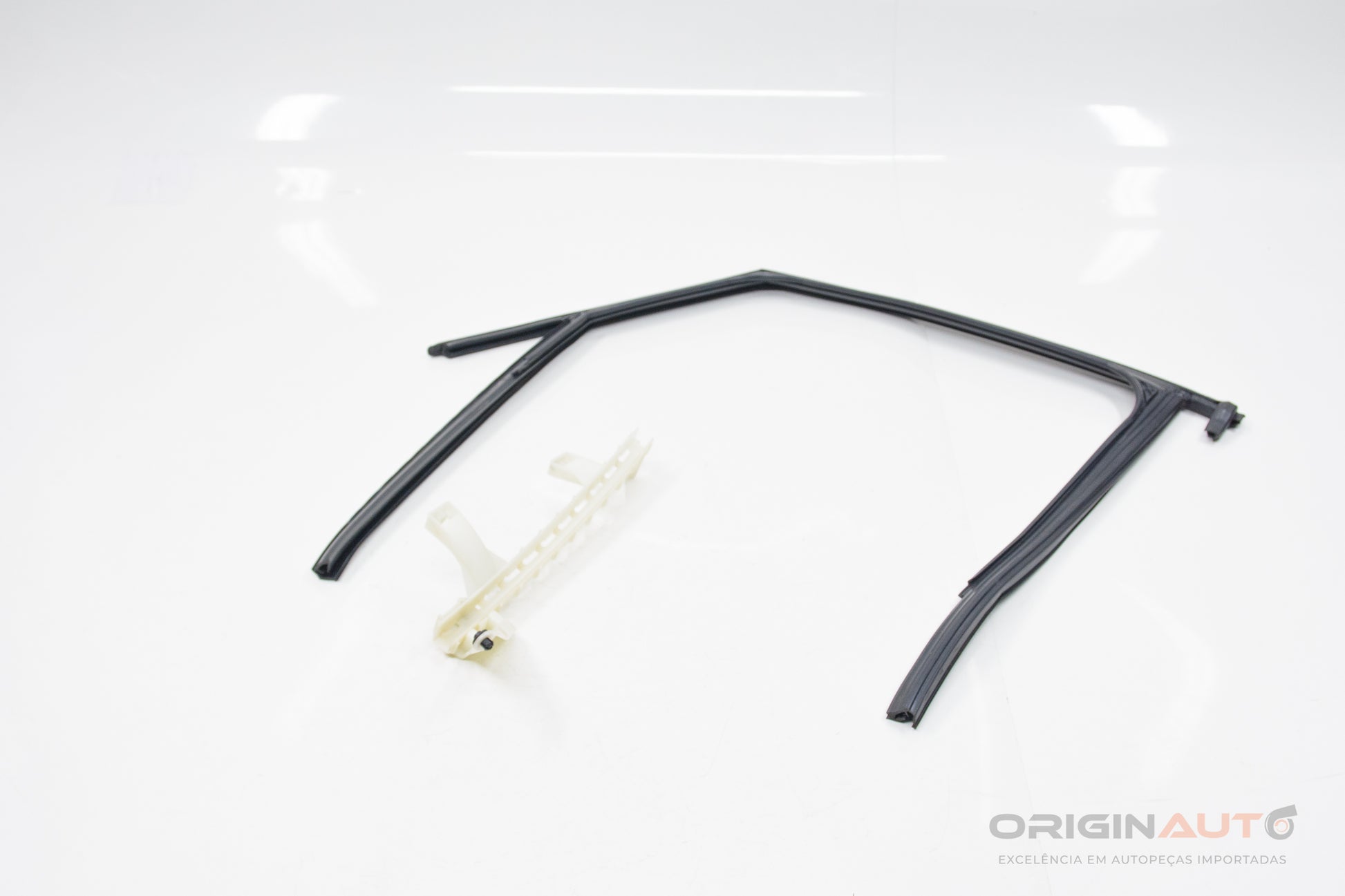 Canaleta Vidro Traseiro Esquerdo Audi Q3 8U 2.0 180Cv Quattro 8U0839439