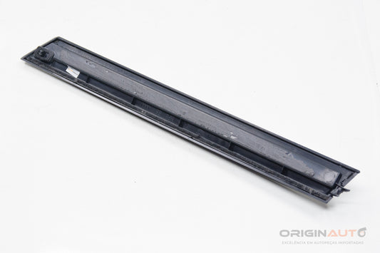 Acabamento Black Piano Tampa Traseira Dir Audi Q3 8U 2.0 180Cv Quattro 8U0854816