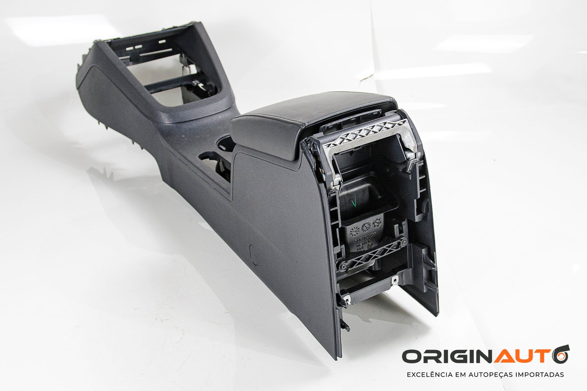 Apoio Descanso Braço Console Central Vw Jetta 2.0 Tsi 11-18