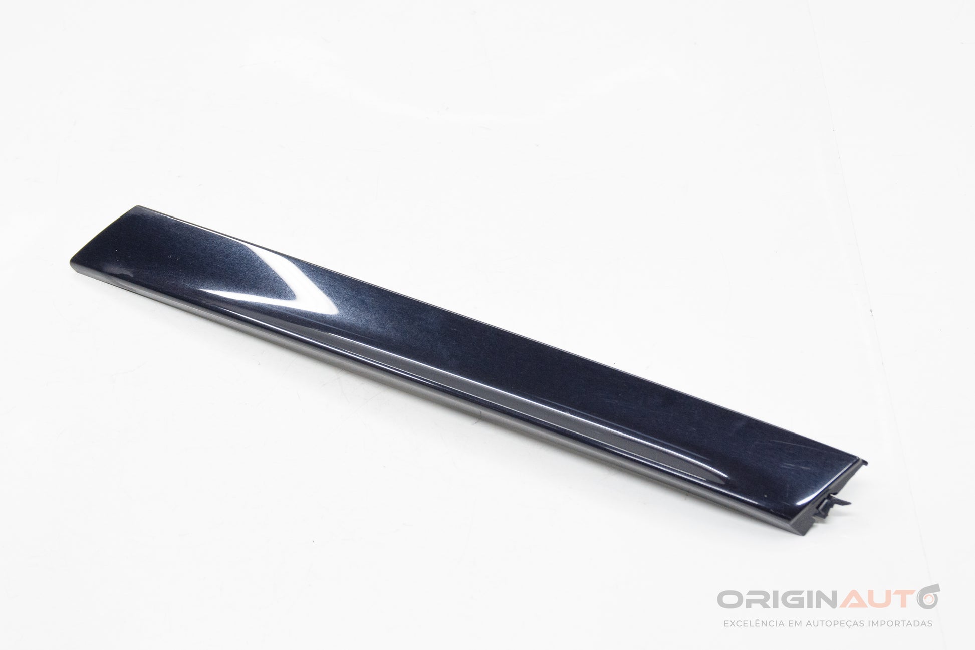 Acabamento Black Piano Tampa Traseira Esq Audi Q3 8U 2.0 180Cv Quattro 8U0854815