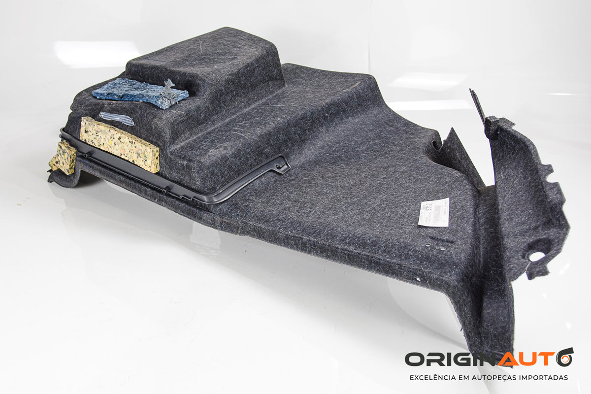Forro Porta Mala Direito Volkswagen Jetta 2.0 Tsi 2014 5C6867428T