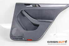 Forro Porta Traseiro Direito Volkswagen Jetta 2.0 Tsi 2014 5C6867212 Ghj