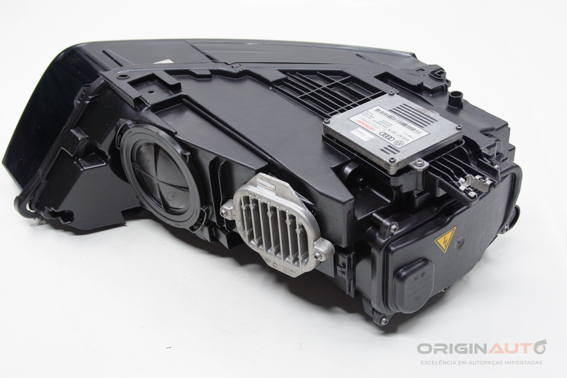 Farol Esquerdo Audi Q3 8U 2.0 180Cv Quattro 8U0941005C